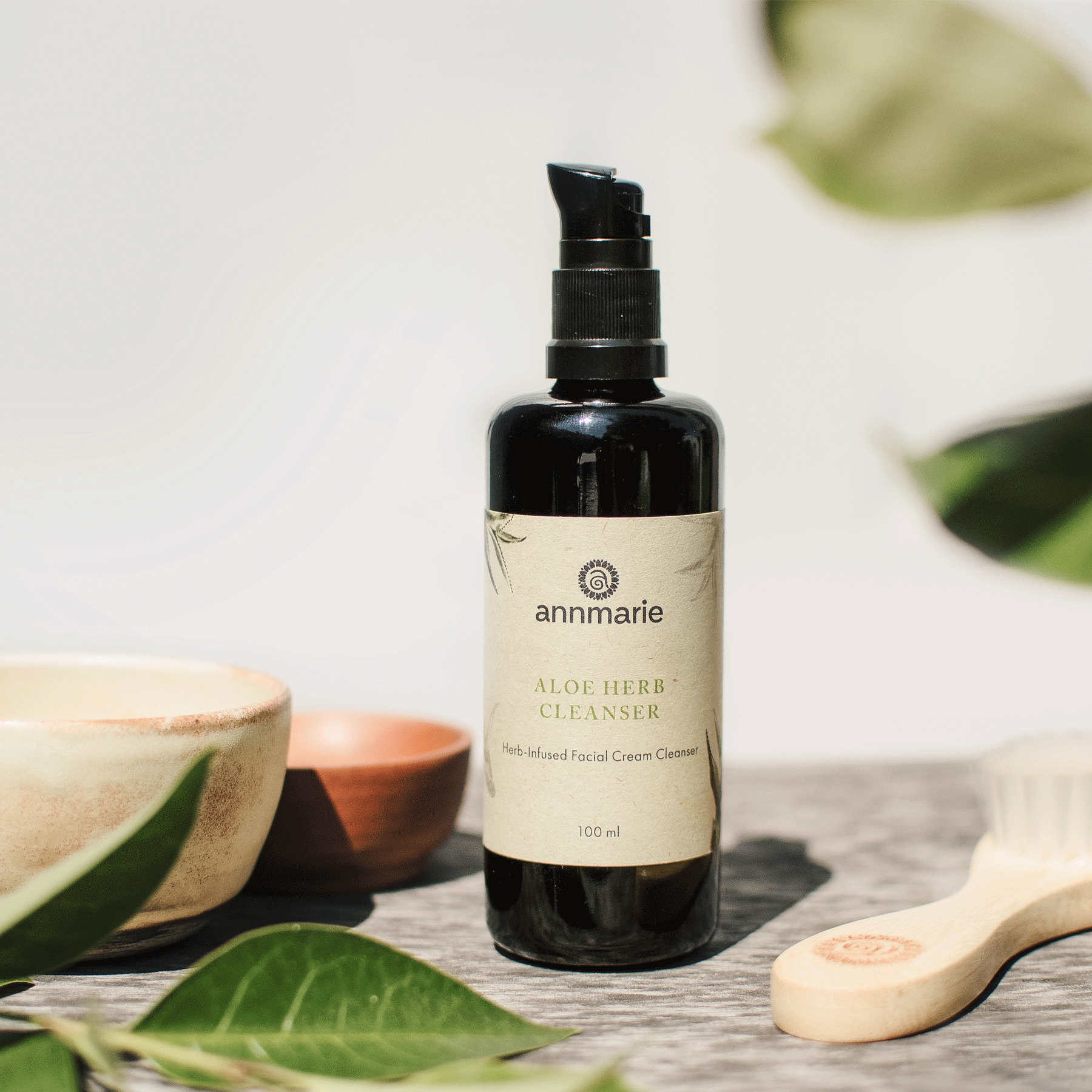 AloeHerbCleanser_100ml_306e4ebf-6031-4306-8a24-7de41c25e847.png